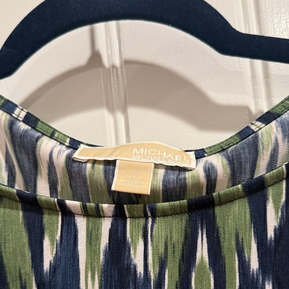 Printed Top - Picture 2 of 4